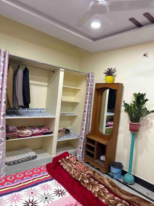 Jmj Residency Villa Haiderabad Buitenkant foto