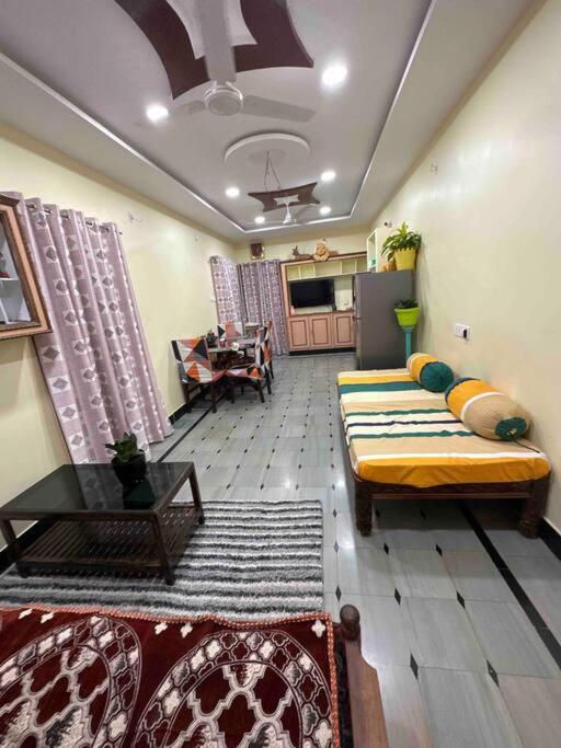 Jmj Residency Villa Haiderabad Buitenkant foto